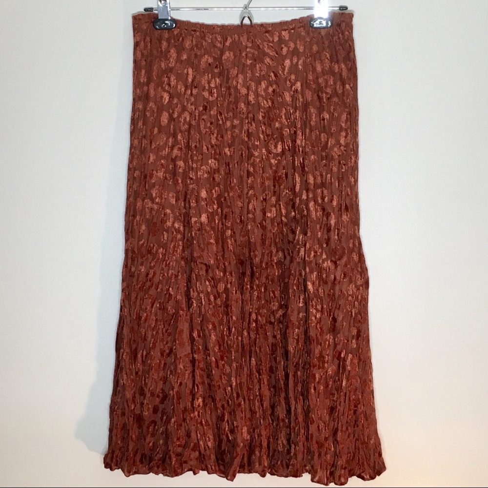 🥓 3 for $15! Velvet Burnout Skirt by Rafael